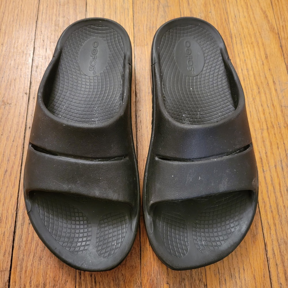 Oofos 6 Slide Sandal Black Recovery OOAHH 37 Outdoors Comfort Neutral Shoes - Picture 2 of 8